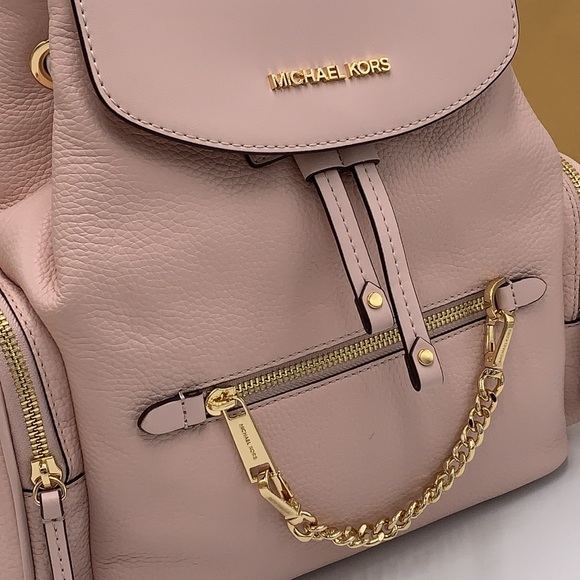 MICHAEL KORS
Jet Set Medium Pebbled Leather Backpack
COLOR POWDER BLUSH
NWT - Picture 15 of 16